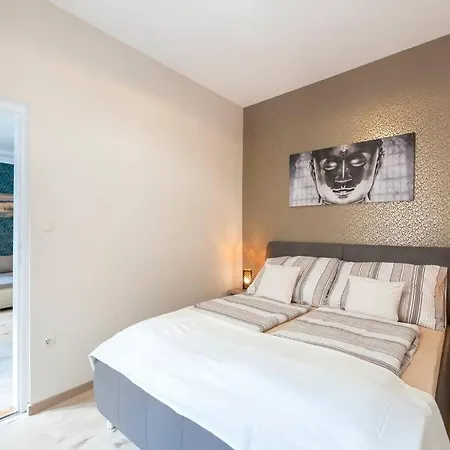 Smaragd Apartment *